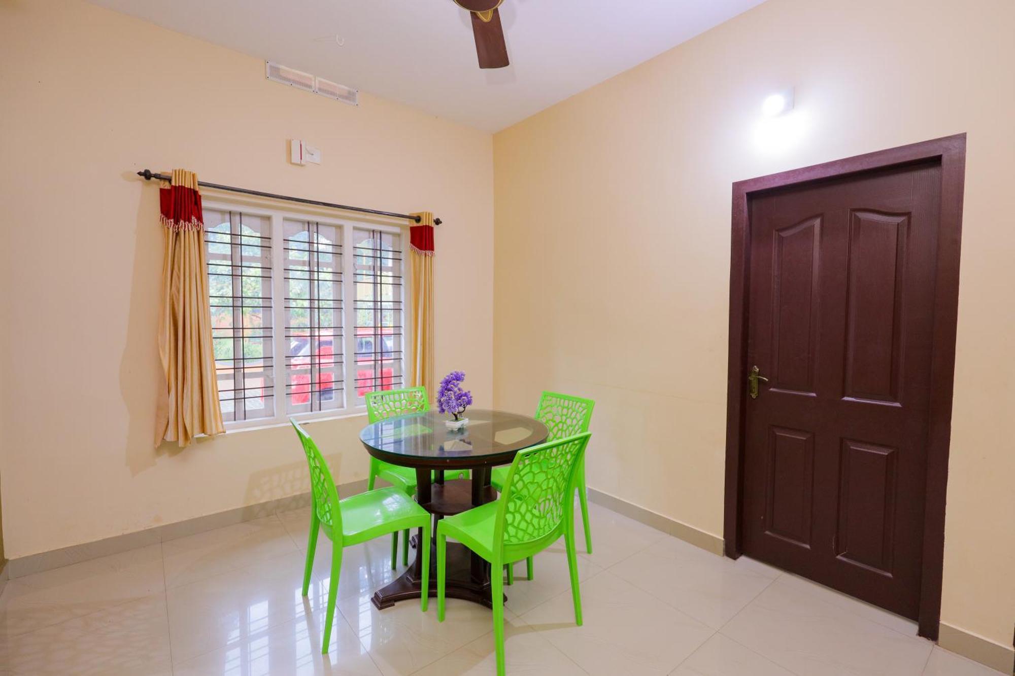 Sky Blue Homestay With Pool Vythiri Exterior photo