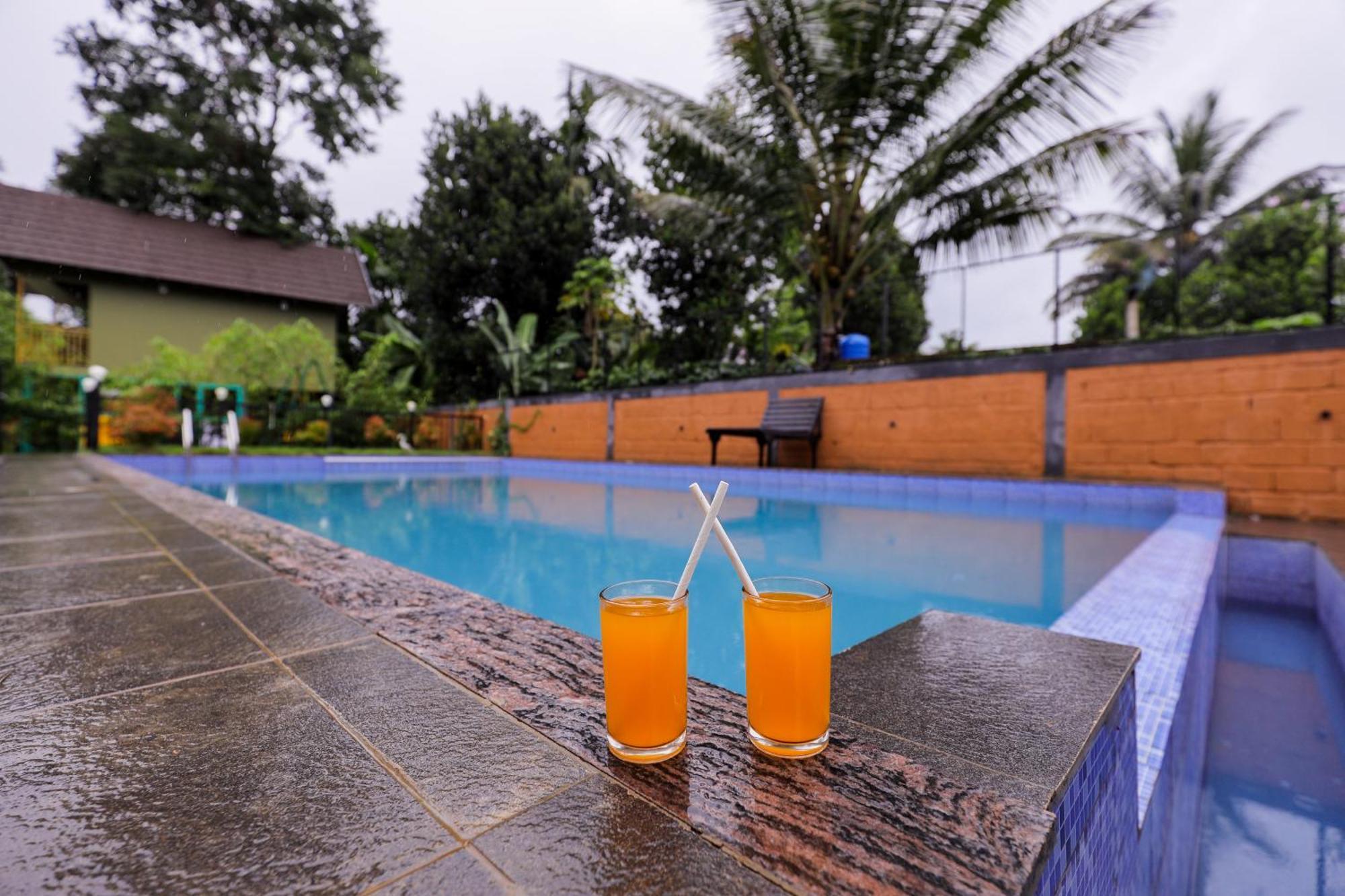 Sky Blue Homestay With Pool Vythiri Exterior photo